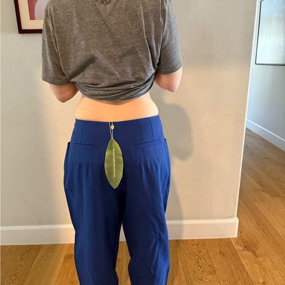 FARM Rio Vibrant Blue Button-Detail Pants - Picture 3 of 12